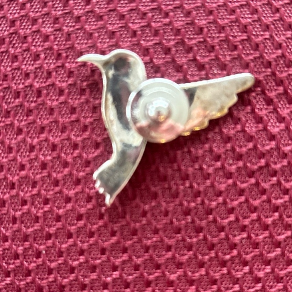 Hand & Hammer Sterling Hummingbird pin - Picture 4 of 5